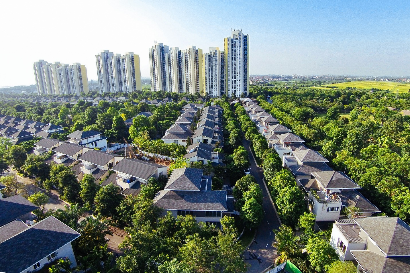 Overseas Vietnamese in Canada Can Hold Title to Housing and Land in Vietnam